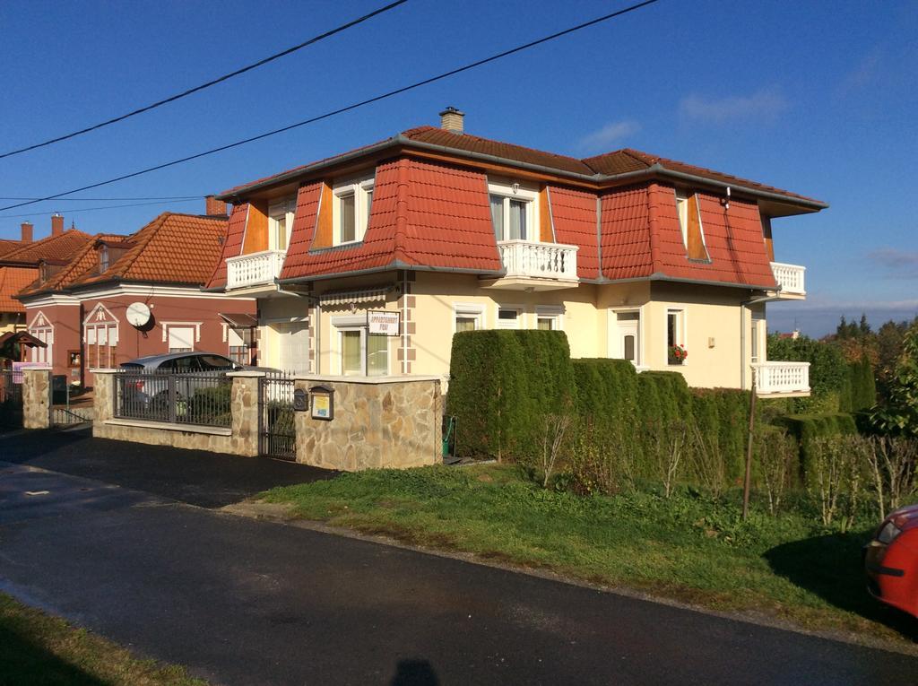 Jozsef Apartments House زلاكاروس المظهر الخارجي الصورة